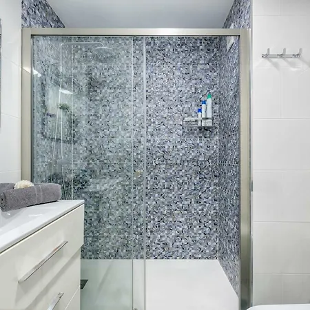 Wintowinrentals La Del Mar 아파트 *